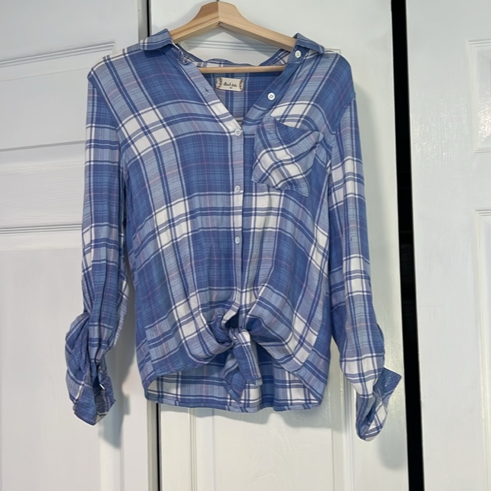 ALTAR’D STATE tie-front flannel